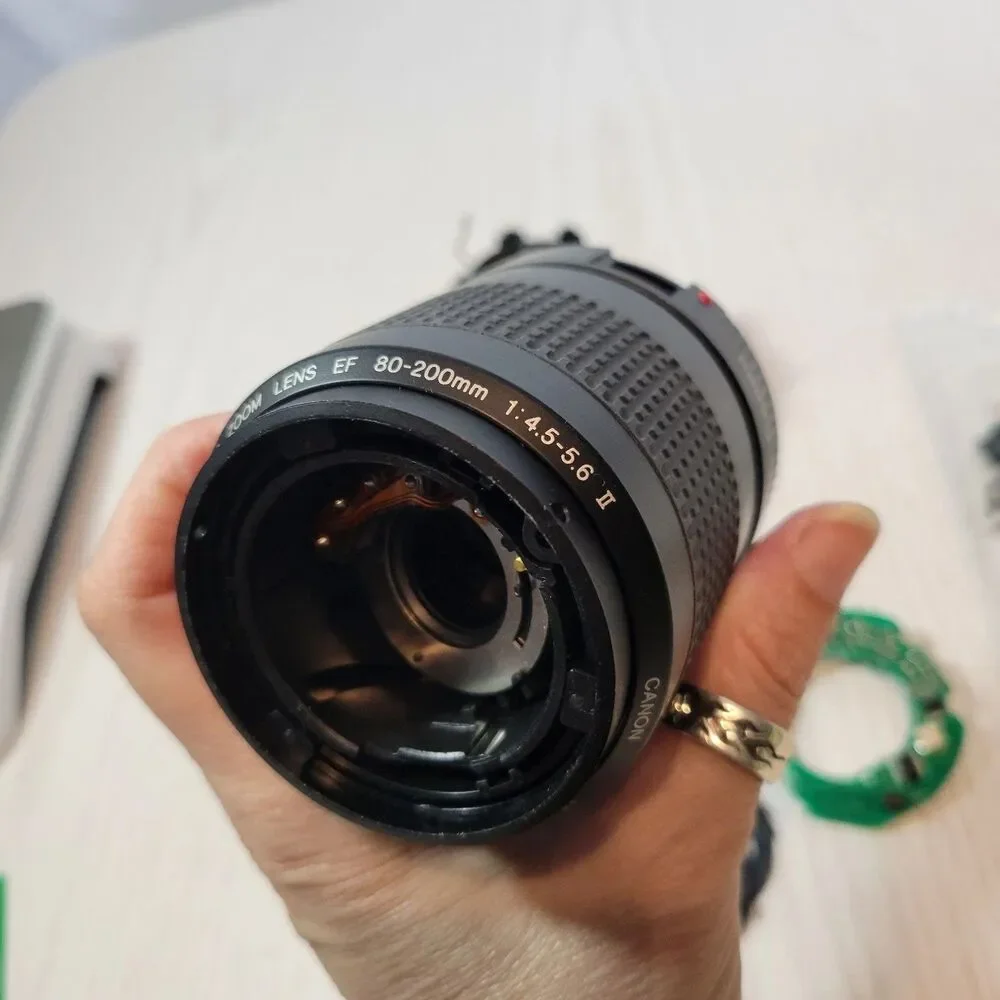 CANON 80-200mm f/4.5-5.6 II EF Zoom Lens 52mm Made In Japan *FOR PARTS / REPAIR*